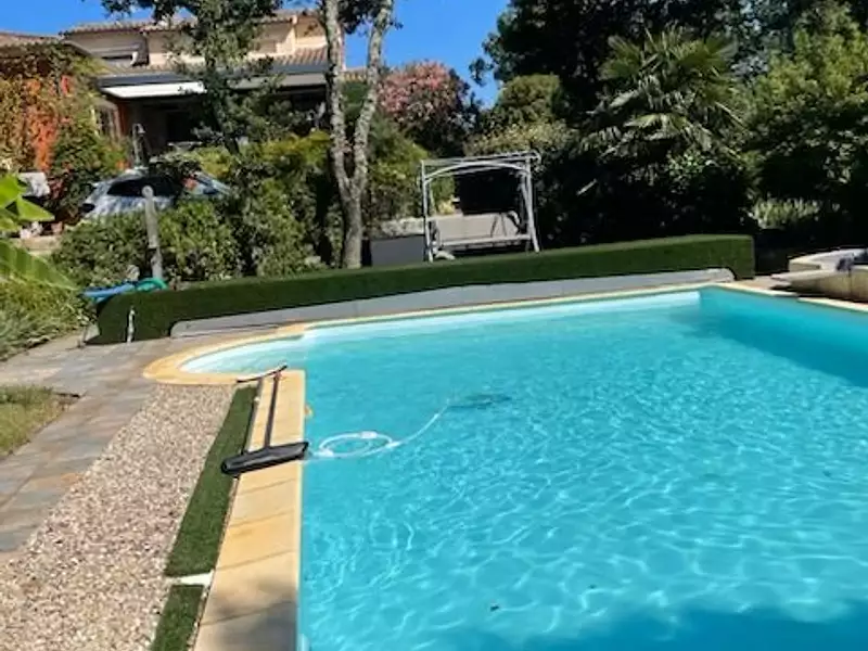 Maison, 240 m²