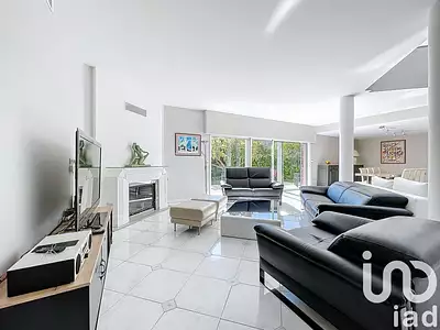 Maison, 210 m²