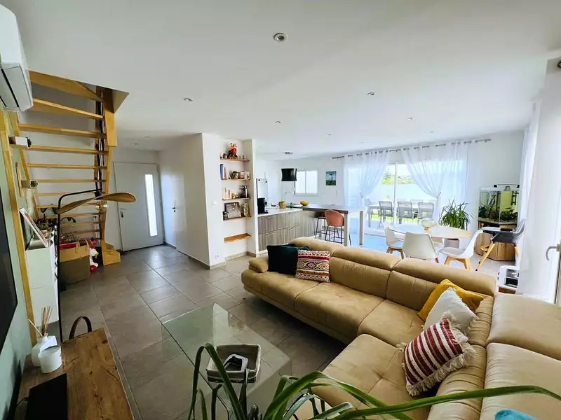 Maison, 89 m²