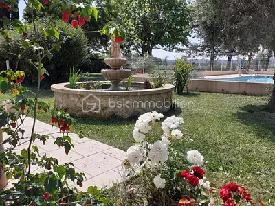 Maison, 239 m²