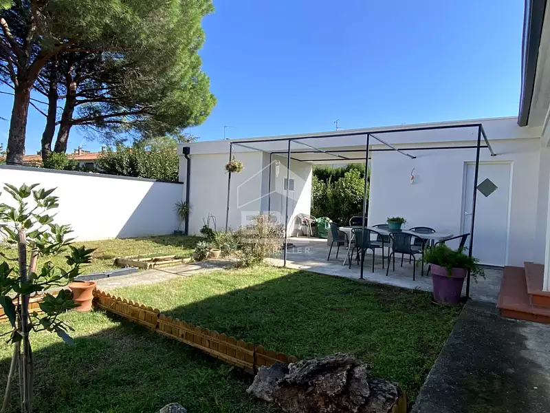 Maison, 83 m²
