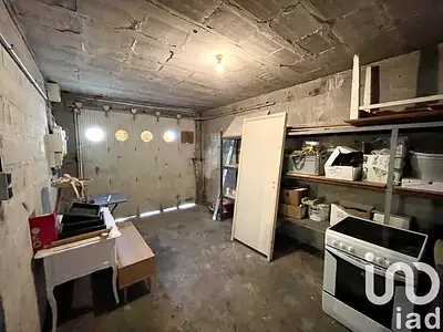 Immeuble, 220 m²