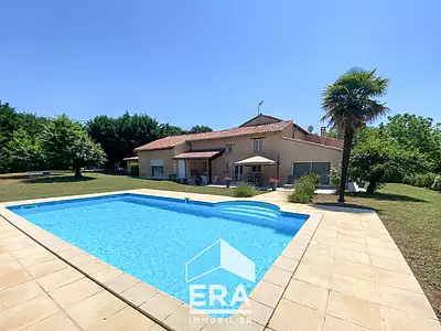 Maison, 288 m²