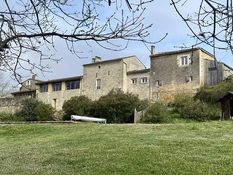 Maison, 230 m²