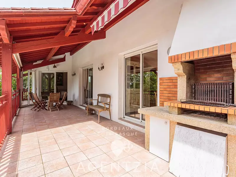 Maison, 187 m²