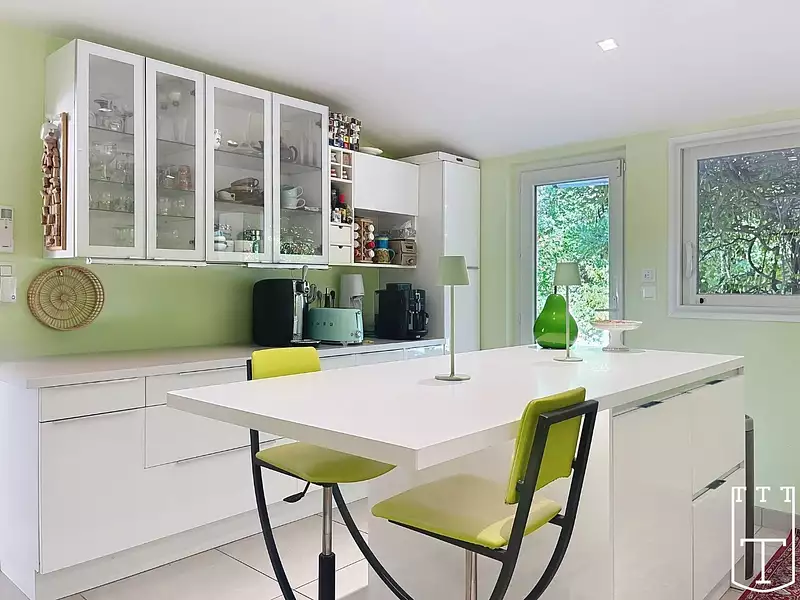 Maison, 191 m²