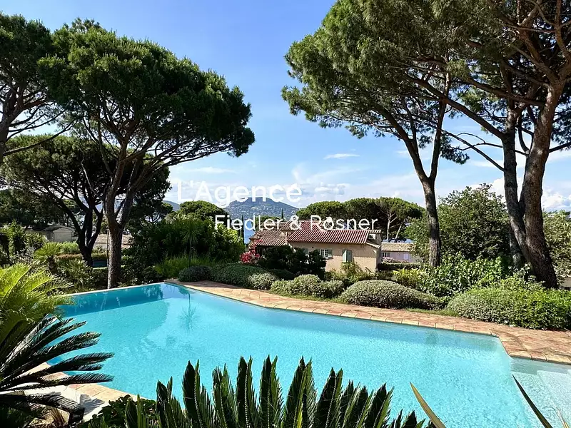 Maison, 422 m²