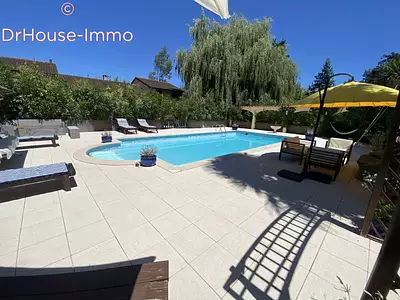 Maison, 235 m²