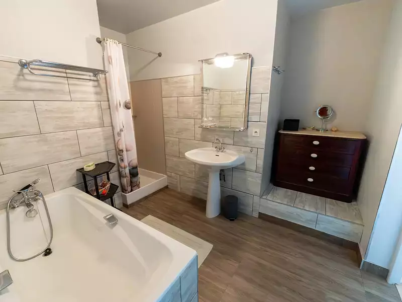 Maison, 370 m²