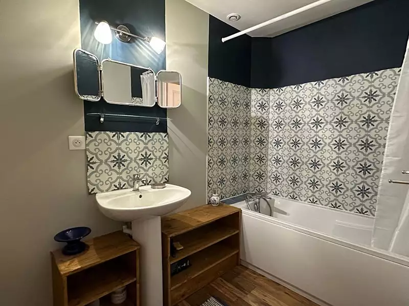 Maison, 690 m²