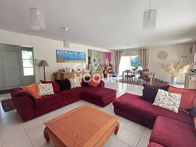 Maison, 205 m²