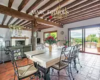 Maison, 240 m²
