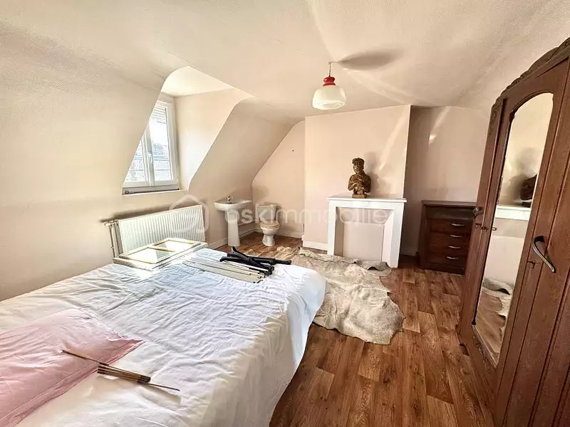 Immeuble, 140 m²