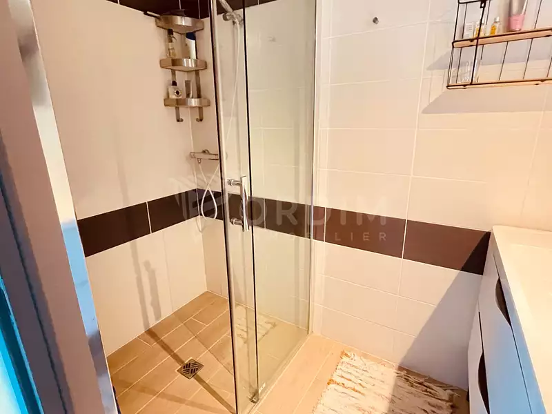 Maison, 163 m²