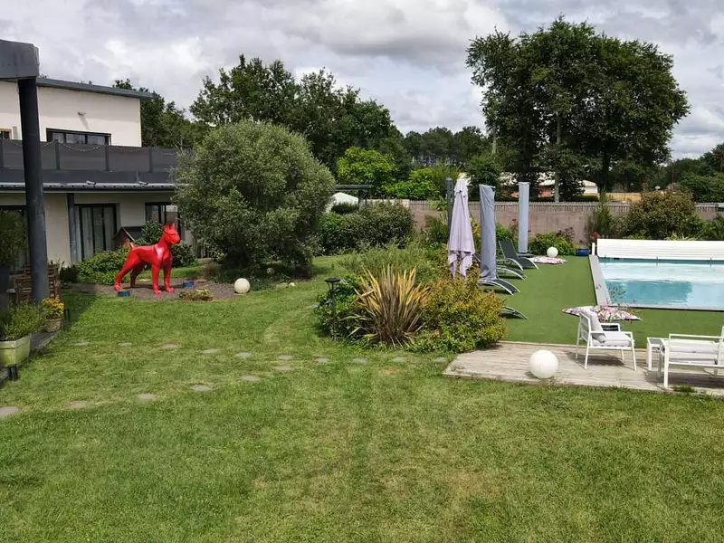 Maison, 805 m²