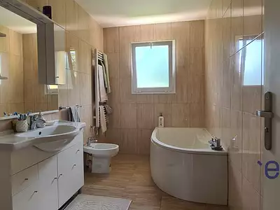 Maison, 115 m²
