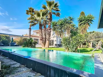 Maison, 257 m²