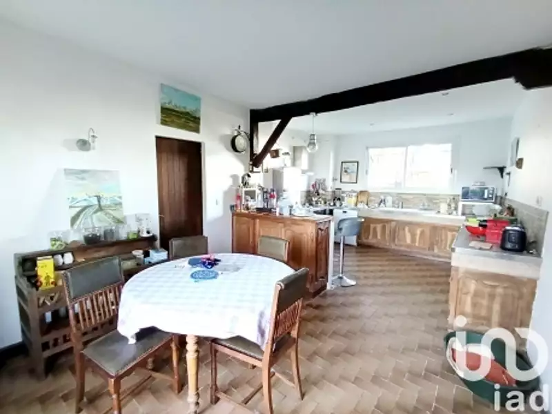 Maison, 218 m²