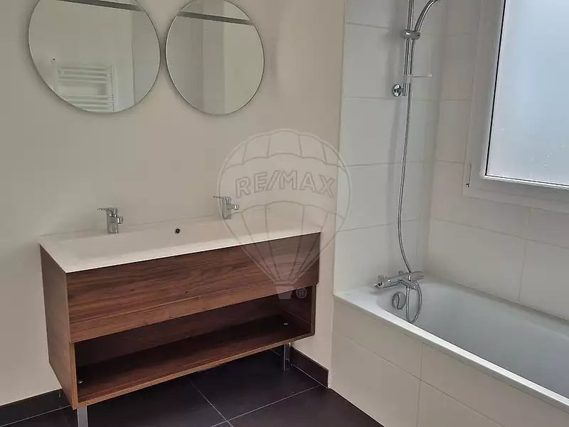 Maison, 94 m²