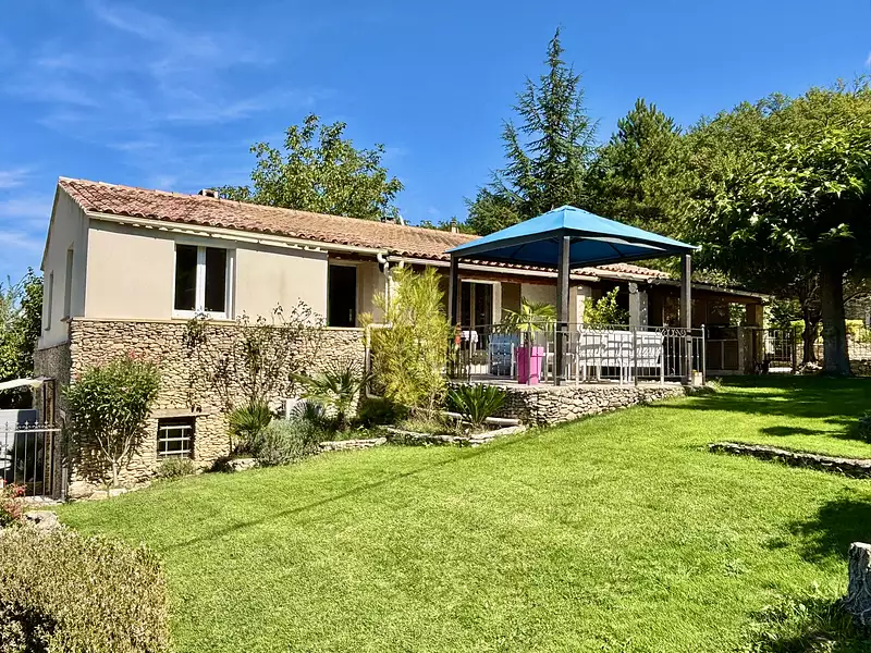 Maison, 148 m²