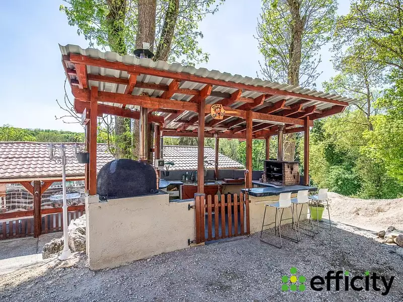 Maison, 246 m²