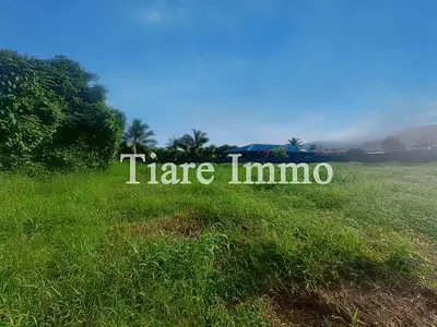 Terrain, 692 m²