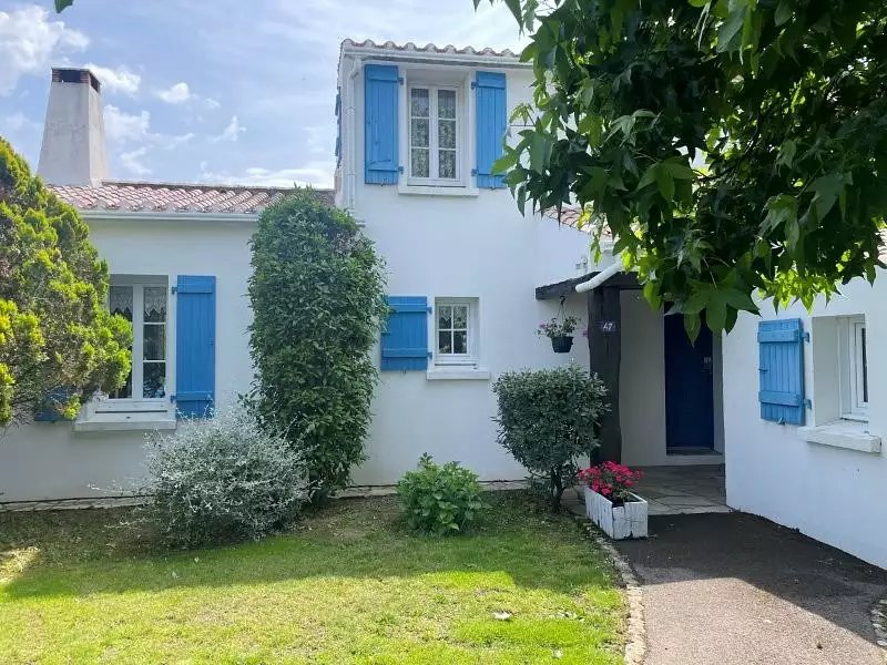 Maison, 261 m²