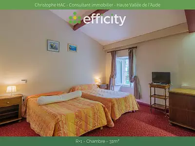 Maison, 670 m²