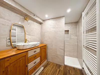 Maison, 250 m²