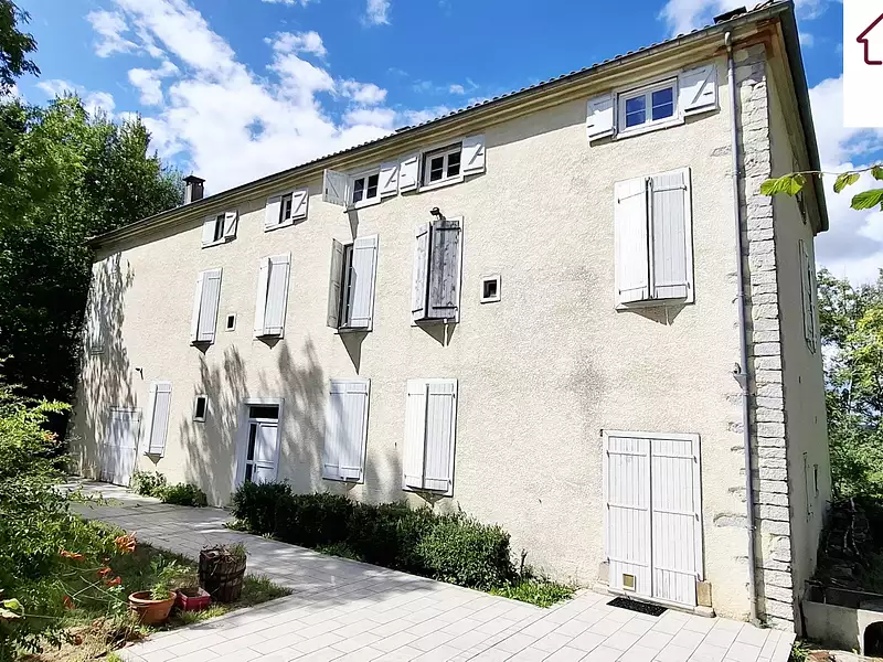 Maison, 288 m²