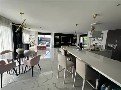 Maison, 160 m²
