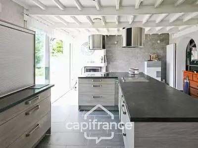 Maison, 211 m²