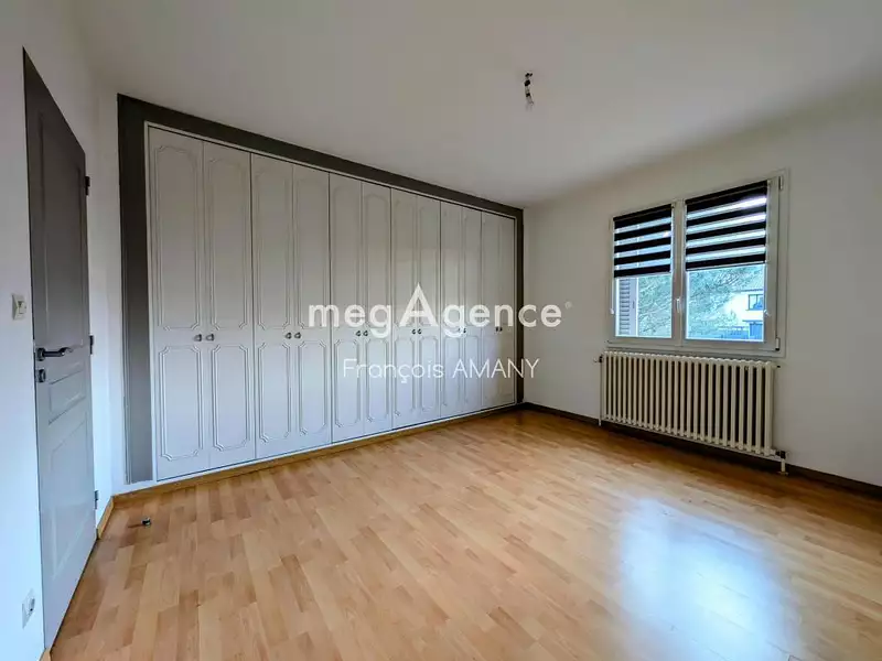 Maison, 350 m²