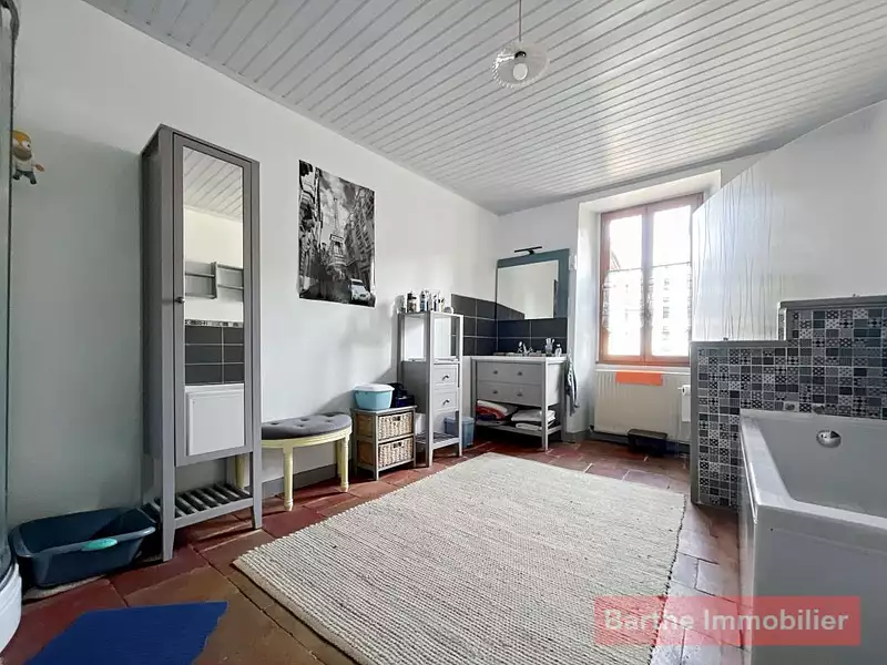 Maison, 165 m²