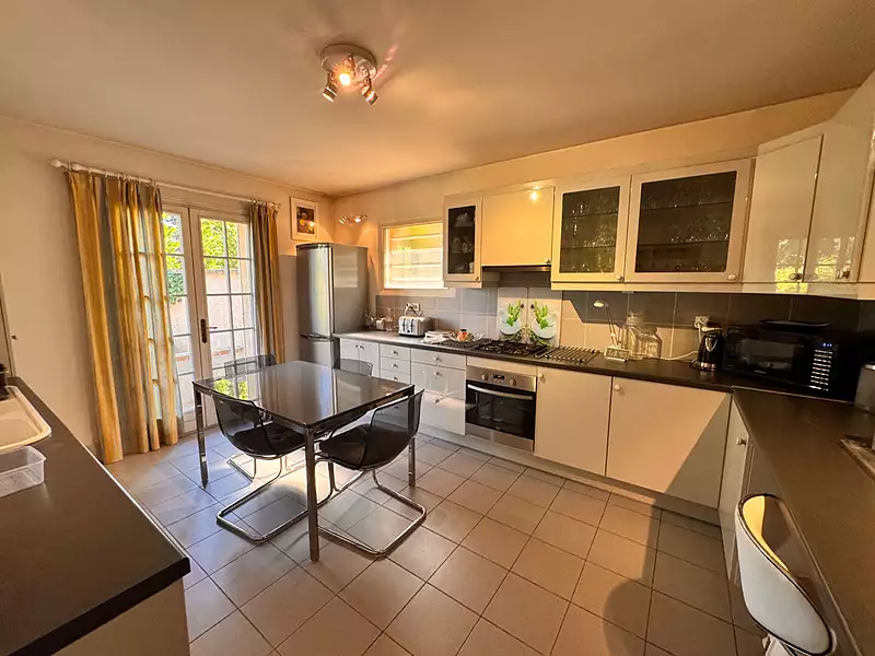 Maison, 219 m²