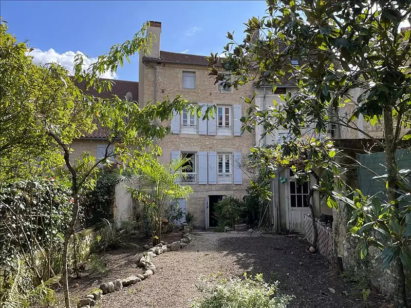 Maison, 220 m²