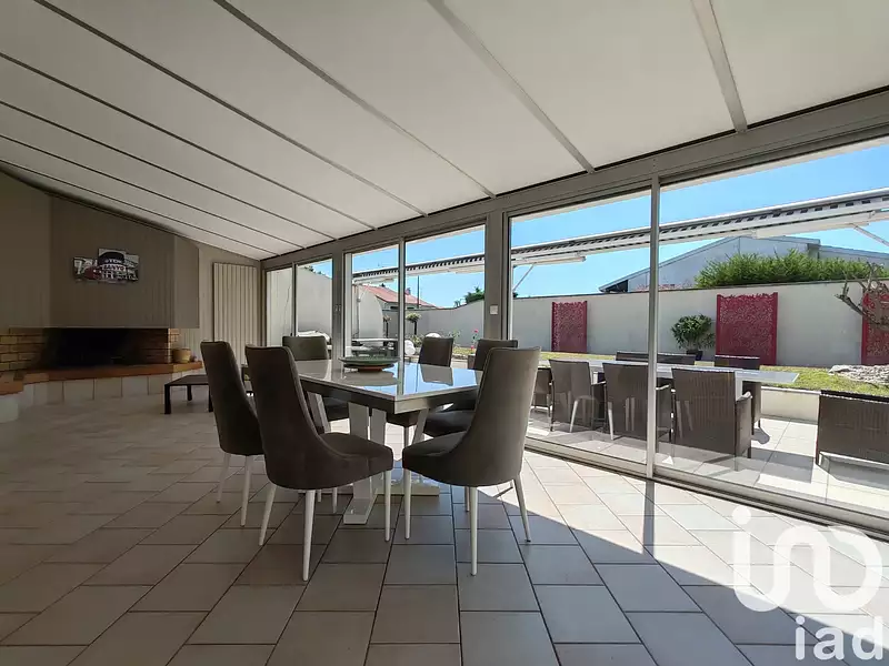 Maison, 216 m²