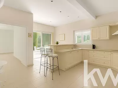 Maison, 281 m²