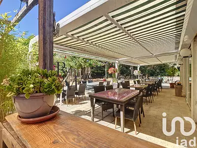 Maison, 330 m²