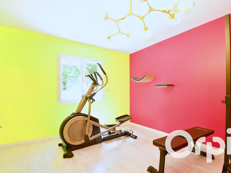 Maison, 220 m²