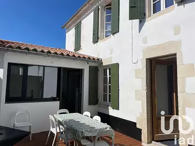 Maison, 93 m²