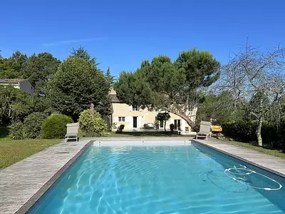 Maison, 323 m²