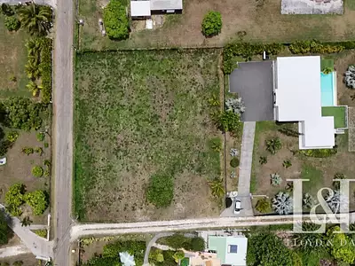 Terrain, 1 080 m²