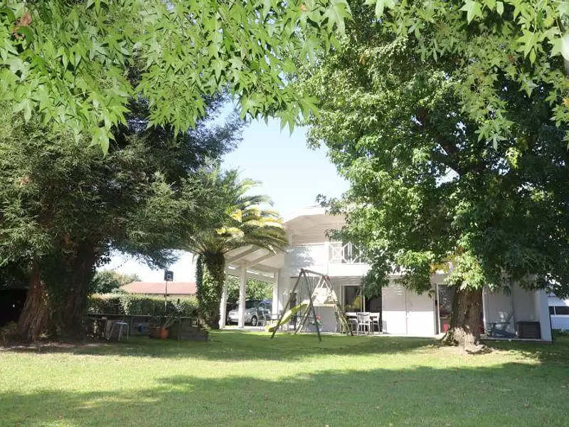 Maison, 270 m²