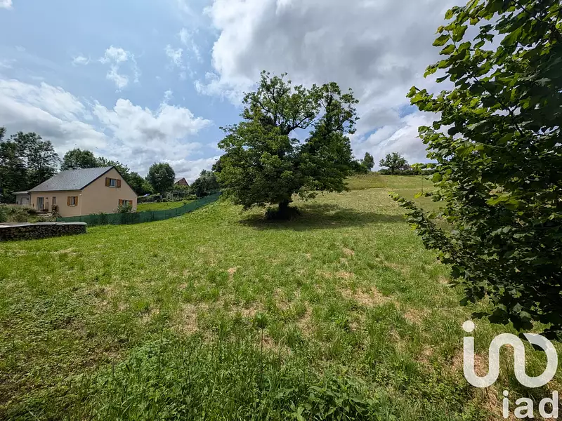 Terrain, 1 370 m²
