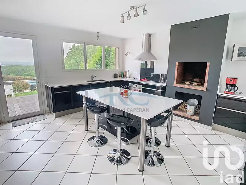 Maison, 203 m²