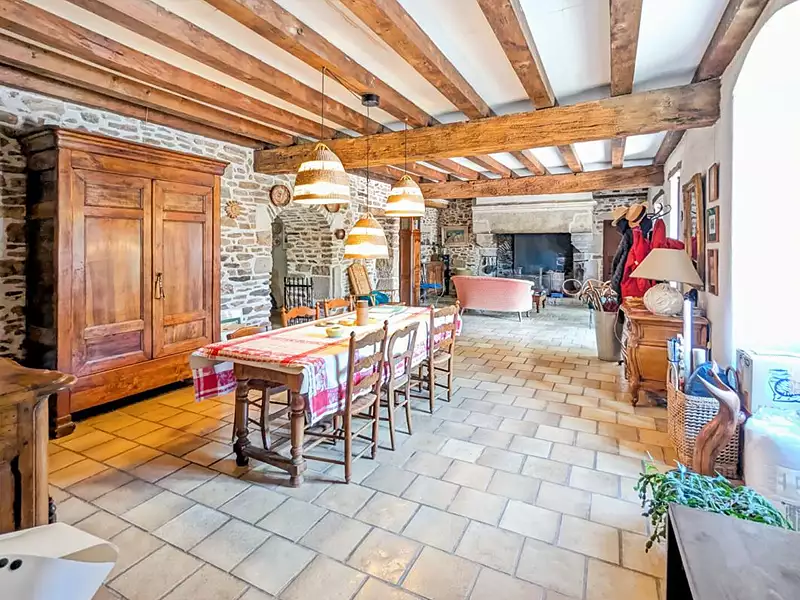 Maison, 253 m²