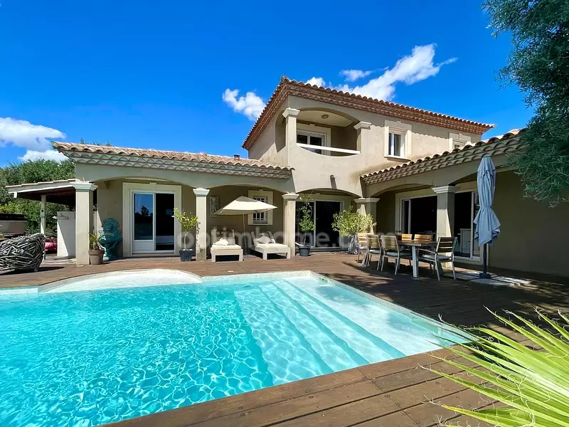 Maison, 168 m²
