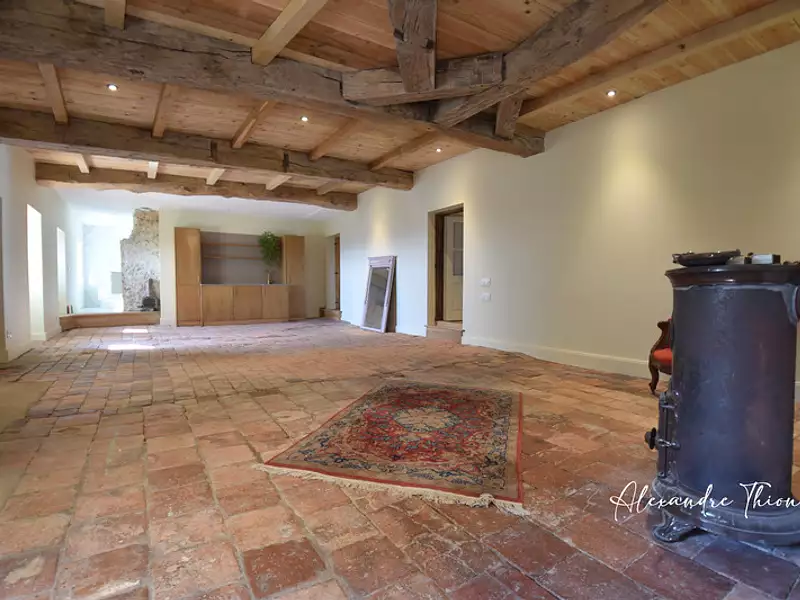 Maison, 1 500 m²