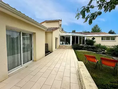 Maison, 318,67 m²